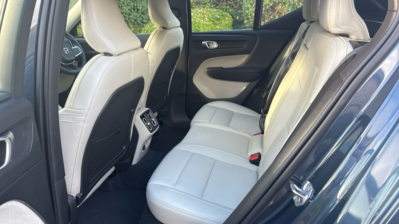 Volvo Xc40 1.5 T3 [163] Inscription Pro 5dr Geartronic Petrol Estate